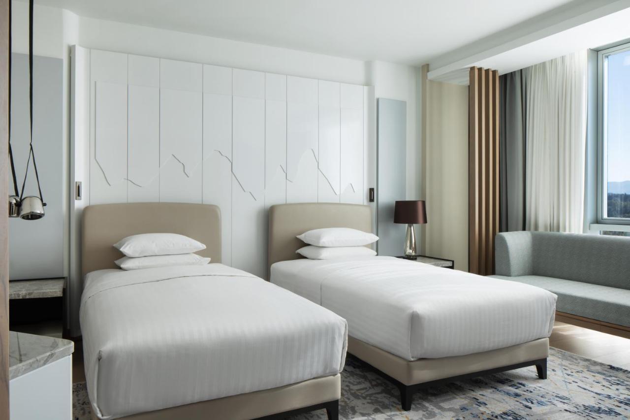 Tirana Marriott Hotel Kültér fotó
