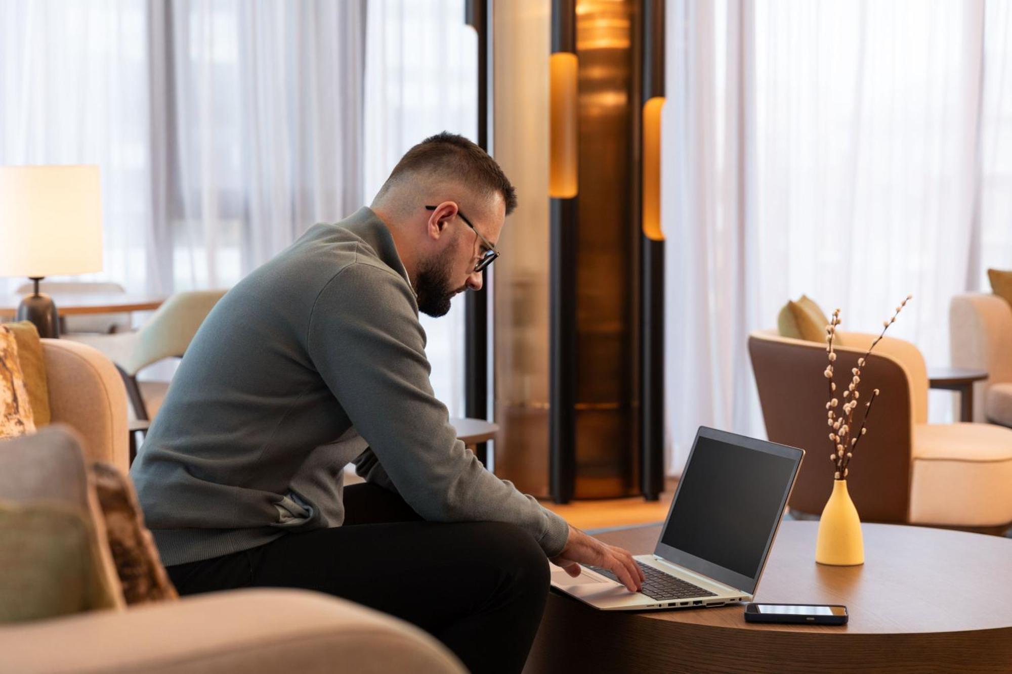 Tirana Marriott Hotel Kültér fotó