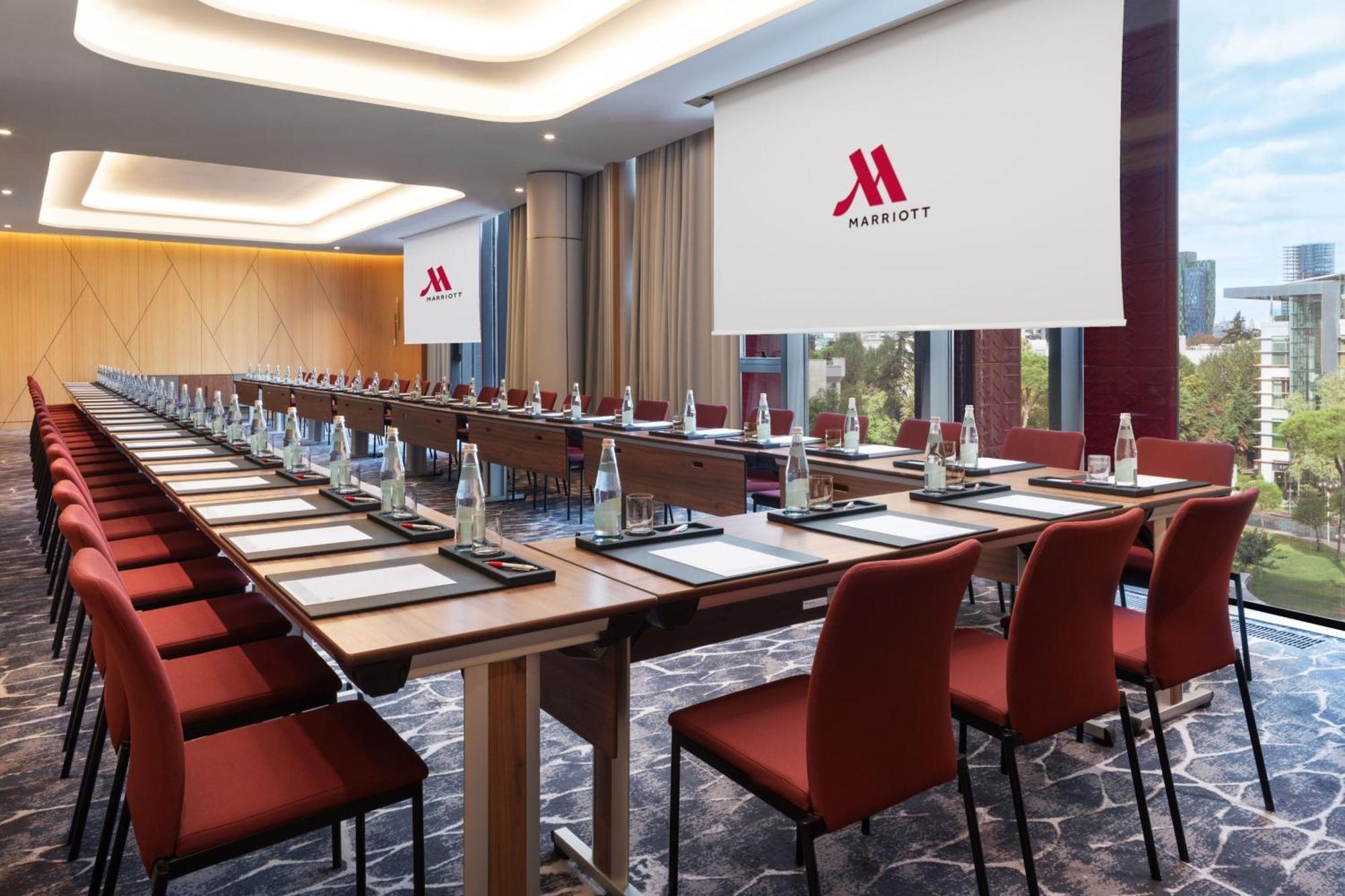 Tirana Marriott Hotel Kültér fotó