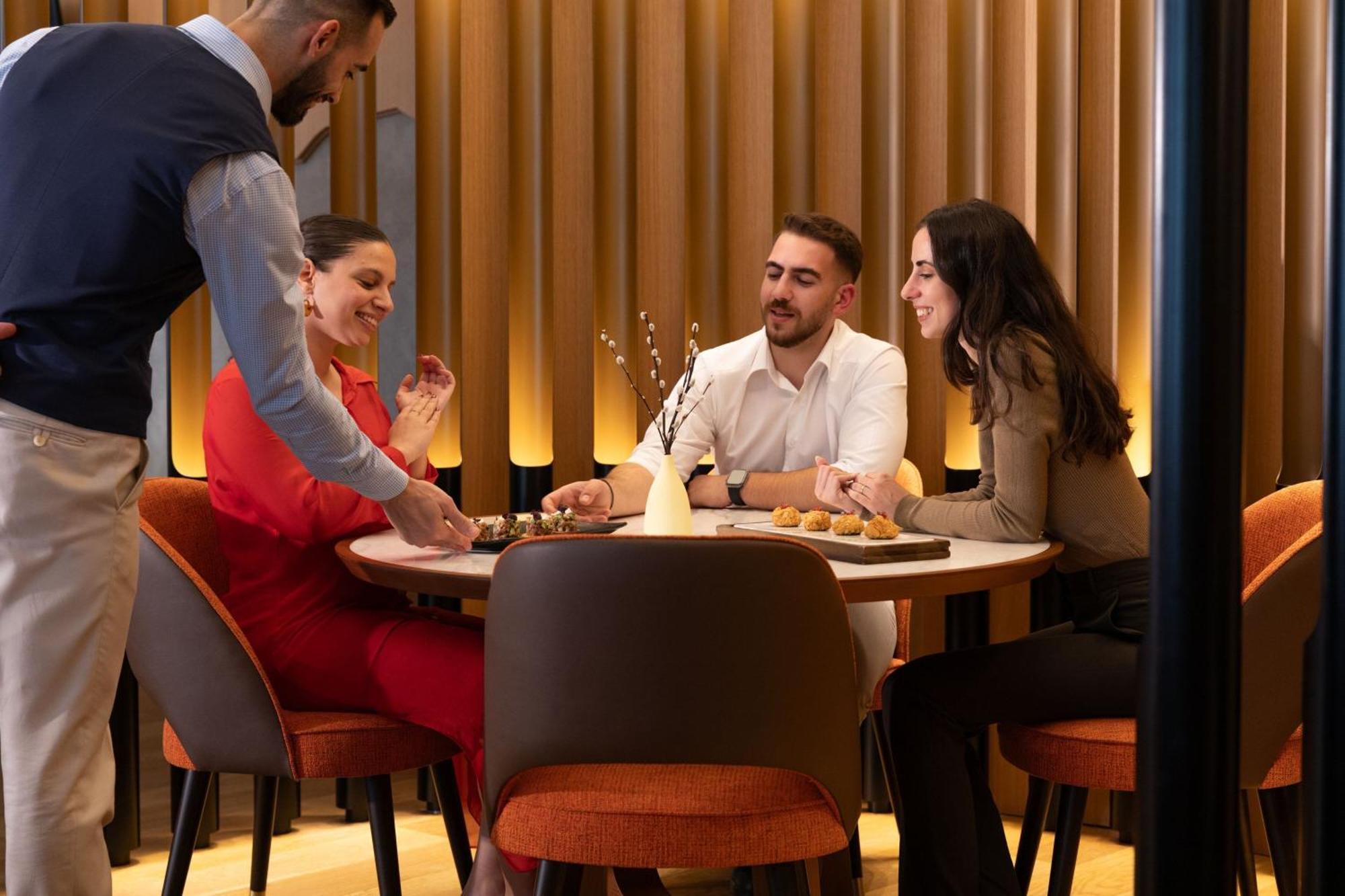 Tirana Marriott Hotel Kültér fotó