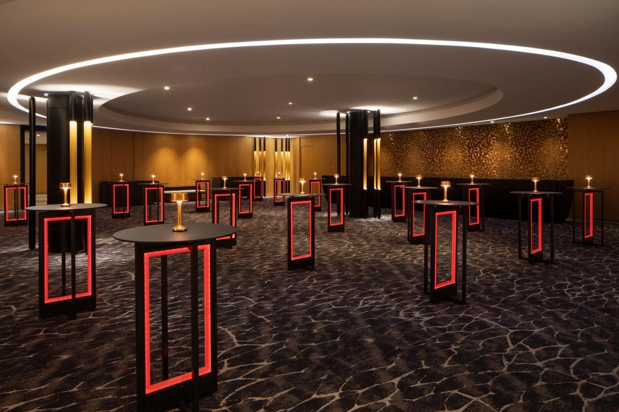 Tirana Marriott Hotel Kültér fotó
