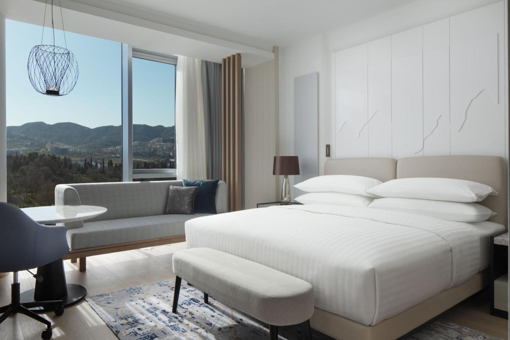 Tirana Marriott Hotel Kültér fotó