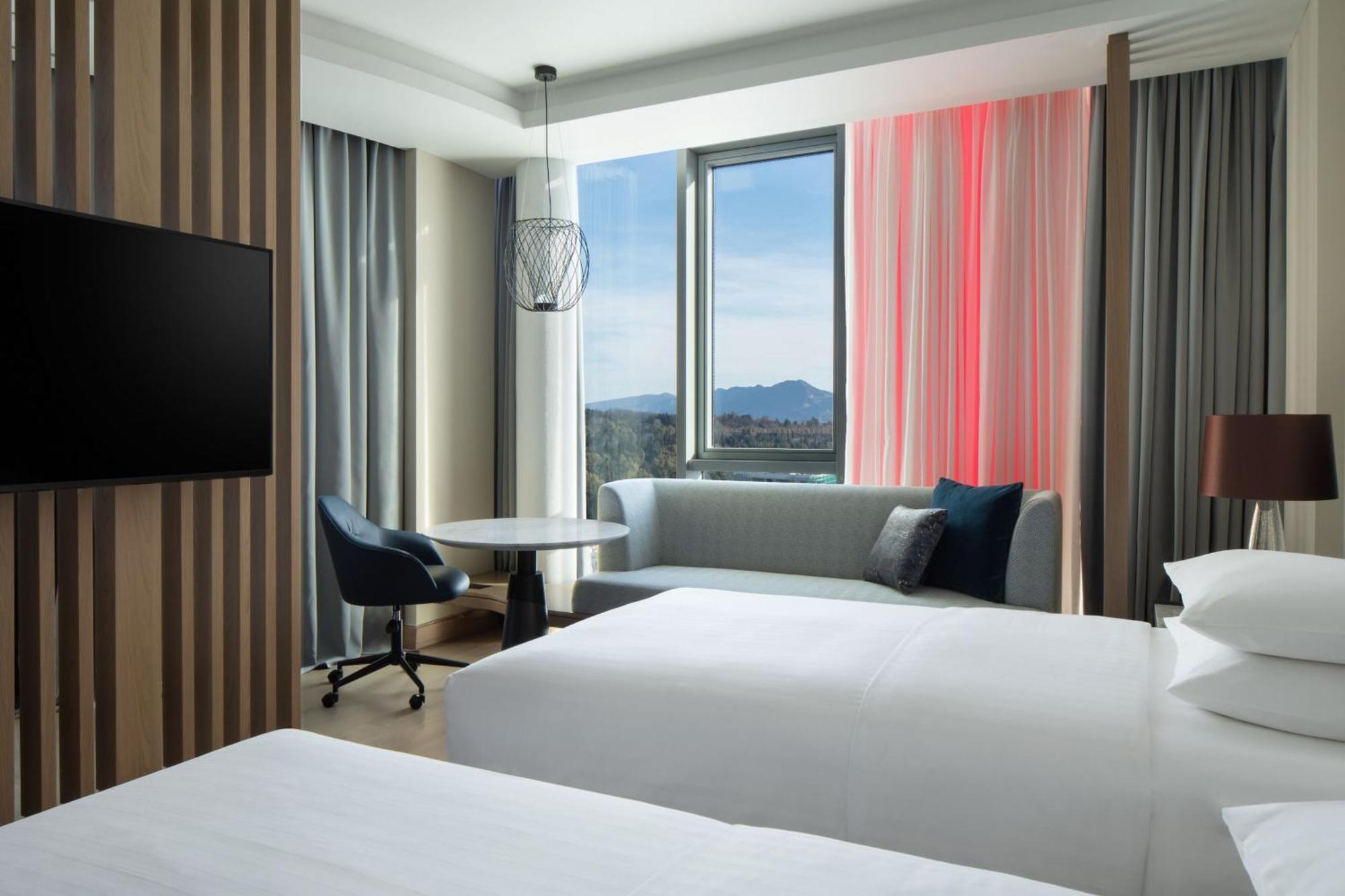 Tirana Marriott Hotel Kültér fotó